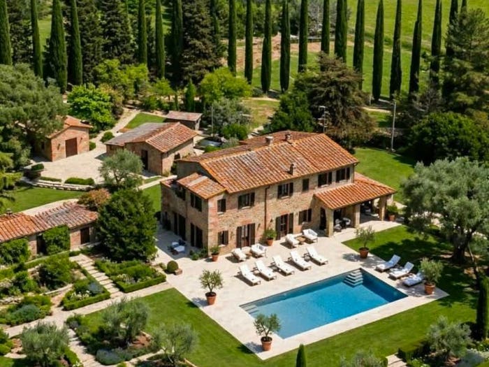 Casa con 6 locali in vendita in Via San Francesco, Centro, Palaia