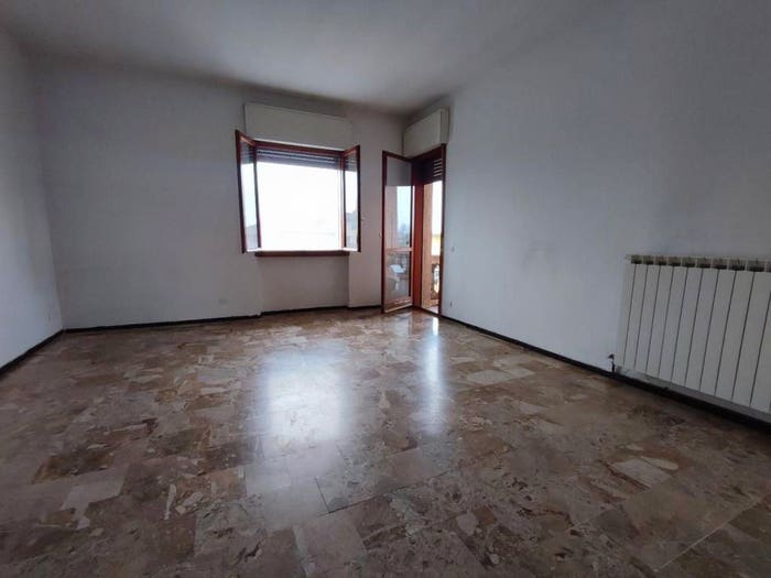 Appartamento quadrilocale in vendita in Via Roma, Bosco Ex Parmigiano, Gerre de' Caprioli