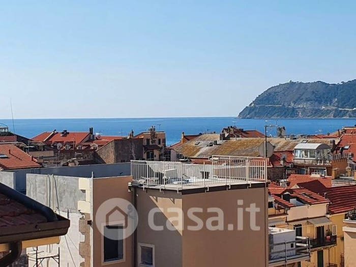 Casa trilocale in vendita in Via Giuseppe Mazzini, Centro, Alassio