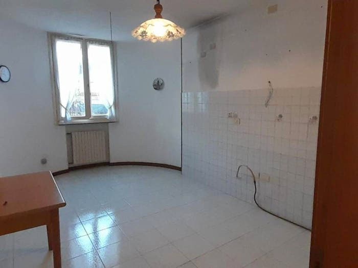 Appartamento con 6 locali in vendita in Viale Roma, Centro, Massa