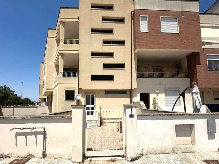 Appartamento con 6 locali in vendita in Via S Gorgonio Cavallino LE Italia, Cavallino