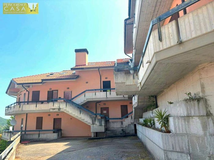 Appartamento con 6 locali in vendita in Centro, Fano Adriano