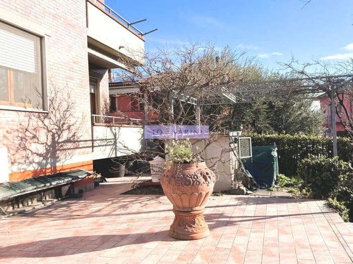Appartamento con 5 locali in vendita in Via Luigi Galvani, Margine Coperta Traversagna, Massa e Cozzile