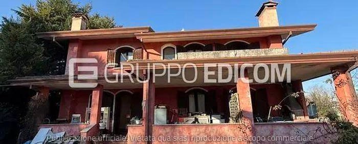 Casa con 6 locali in vendita in Cusano Via Montello, Orcenico Inferiore, Zoppola