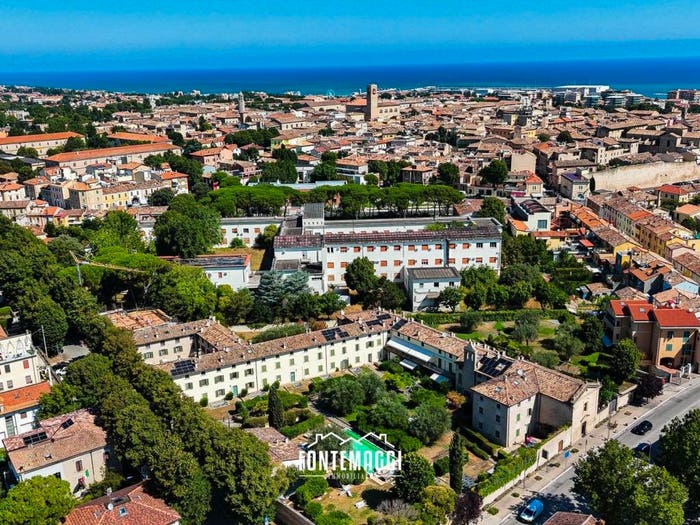 Appartamento quadrilocale in vendita in Ospedale, Fano