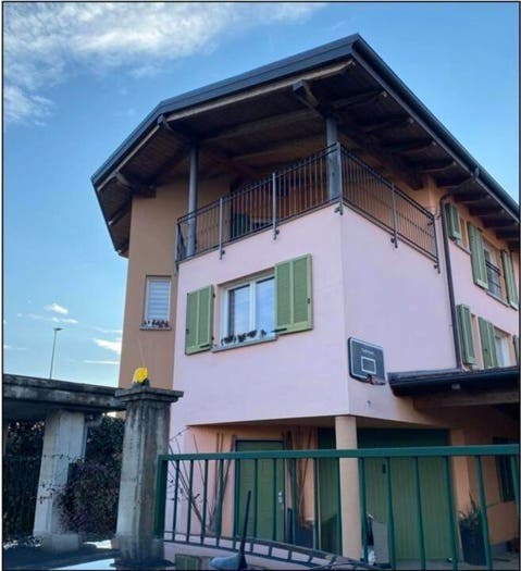 Casa quadrilocale in vendita in Via Galliano, Foglizzo