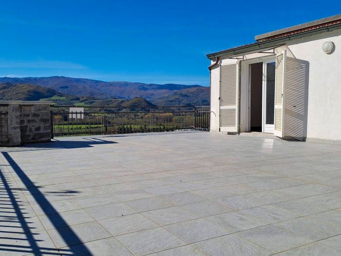 Appartamento con 6 locali in vendita in Via Dante, Centro, Bibbiena