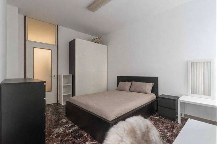 Appartamento trilocale in vendita in Via Ruggero Bonghi, Pezzotti Meda, Milano