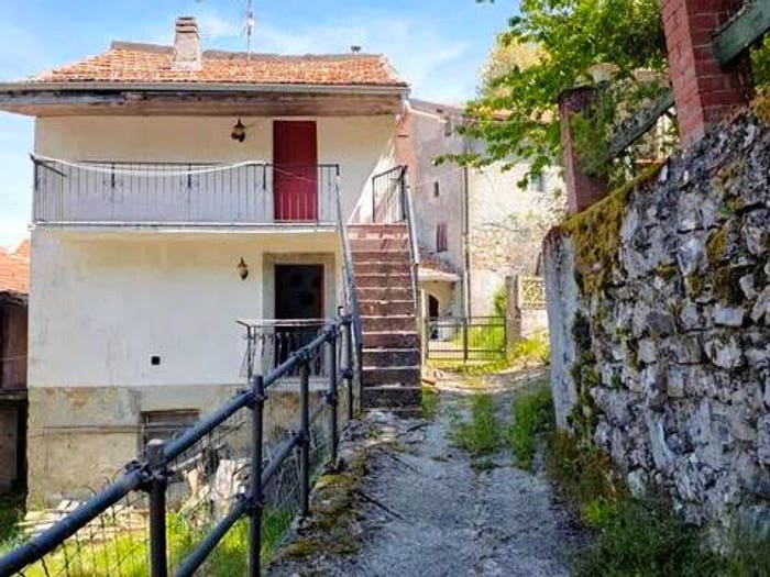 Casa quadrilocale in vendita in Vegni No Number, Carrega Ligure