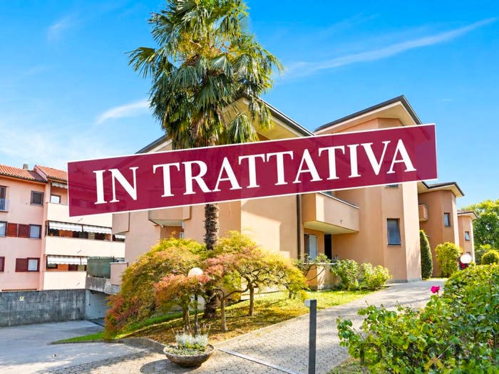 Appartamento quadrilocale in vendita in Via Giotto Carate Brianza MB Italia, Centro, Carate Brianza