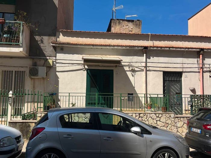Casa trilocale in vendita in Via Giuseppe Ingegneros, San Lorenzo, Palermo