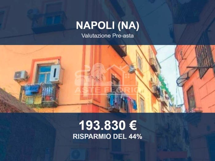 Appartamento trilocale in vendita in Via San Mandato, Materdei Museo, Napoli