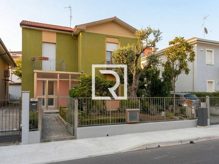 Casa quadrilocale in vendita in Cesenatico Levante, Cesenatico
