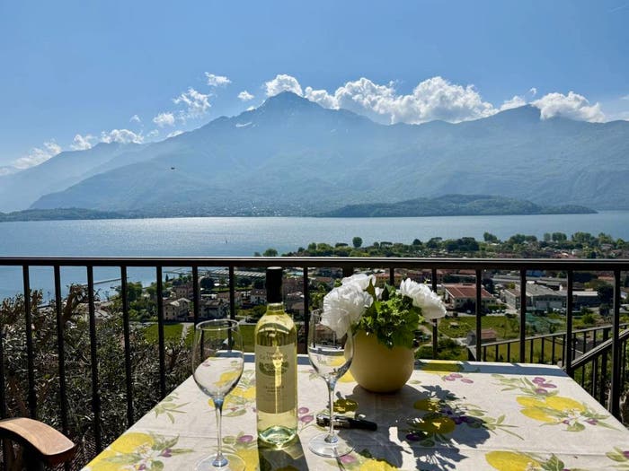 Appartamento quadrilocale in vendita in Via per Vercana, Centro, Domaso