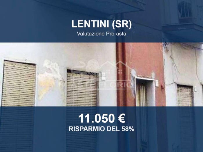 Appartamento con 6 locali in vendita in Via Isonzo, Lentini