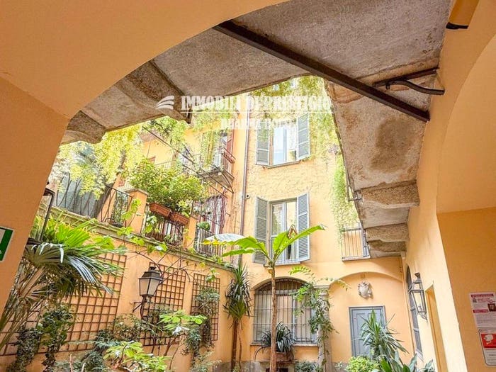 Appartamento trilocale in vendita in Via Fiori Chiari, Brera, Milano
