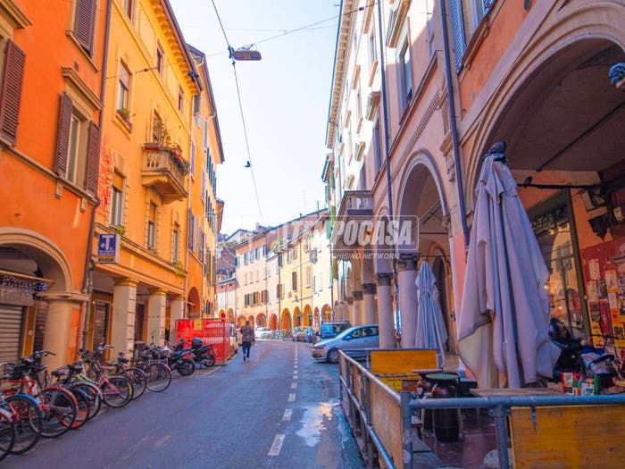 Appartamento bilocale in vendita in Via Mascarella, Irnerio, Bologna