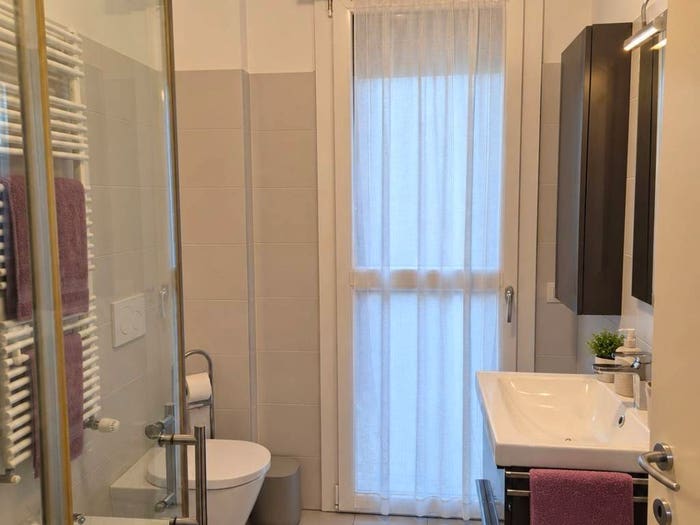Appartamento bilocale in affitto in Viale Cassala, Navigli Darsena, Milano