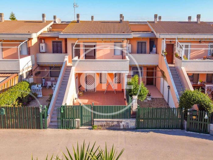 Appartamento trilocale in vendita in Via Ischia, Marina di Ardea, Ardea