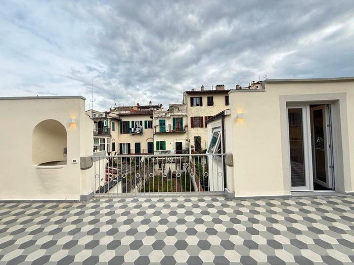 Appartamento quadrilocale in vendita in Via Santa Caterina d'Alessandria, San Marco SS Annunziata, Firenze