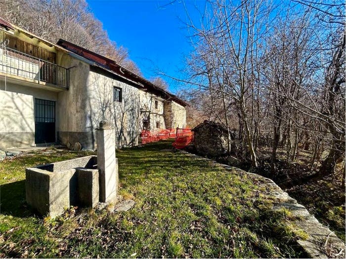 Casa quadrilocale in vendita in Regione Sarezzo, Garessio