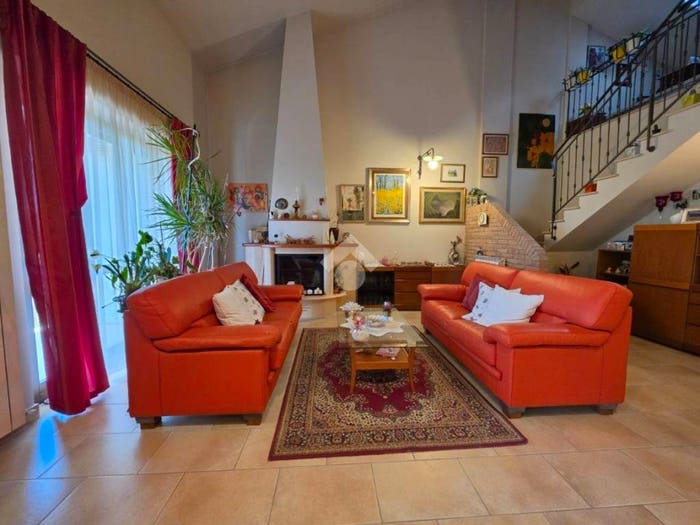 Casa con 5 locali in vendita in Viale Giugno, Torremaggiore
