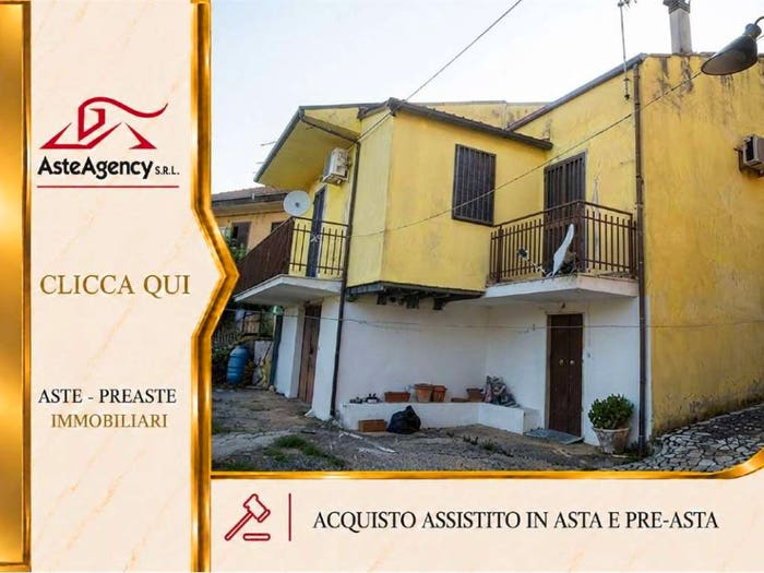 Appartamento con 5 locali in vendita in Via trimanda, Taverna Ravindola, Montaquila