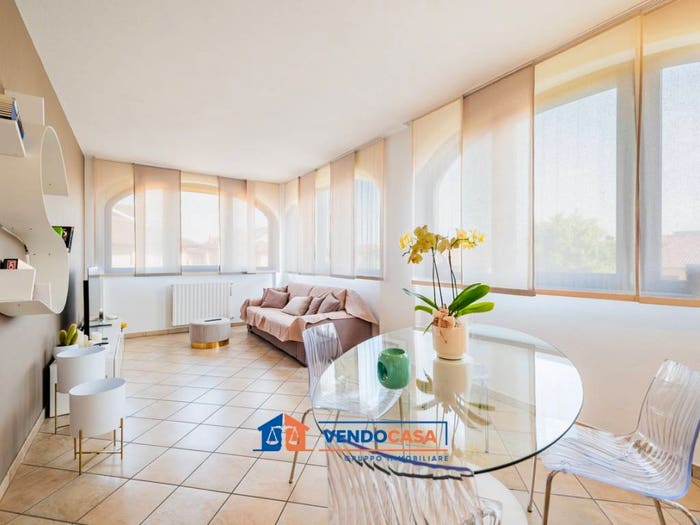 Appartamento trilocale in vendita in Via Monsignor Benedetto Ravina, Centro, Sant'Albano Stura
