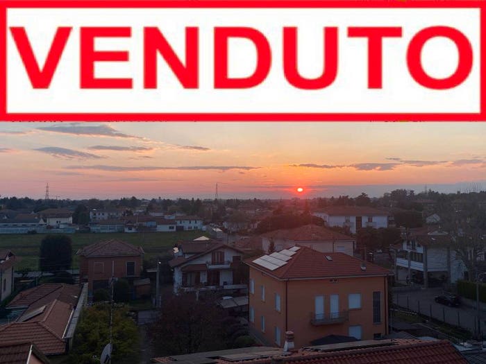 Appartamento trilocale in vendita in Via Giuseppe Garibaldi, Cassano Magnago