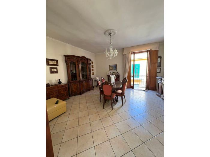 Appartamento con 5 locali in vendita in Via Roma, Centro, Palma Campania