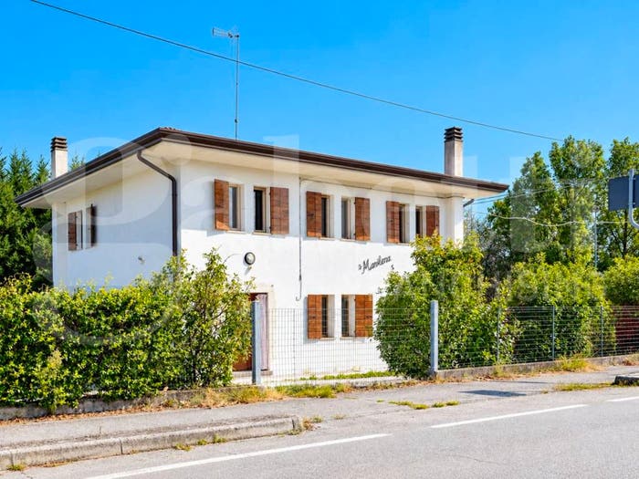 Casa quadrilocale in vendita in Via Basedat, Centro, Cinto Caomaggiore