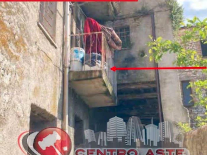 Appartamento trilocale in vendita in Via del Curiale Gualdo Tadino PG Italia, Centro, Gualdo Tadino