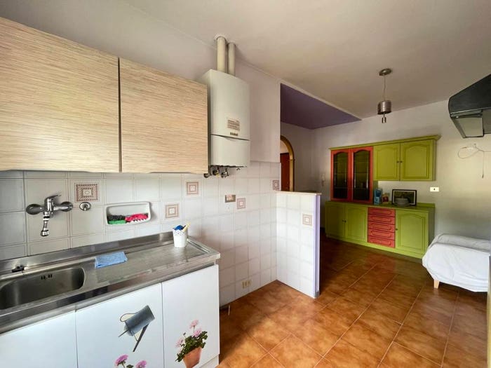 Appartamento trilocale in vendita in Via Paolo Anfossi, Pontedecimo, Genova