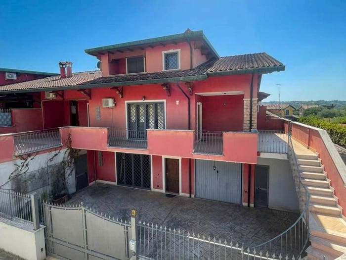 Casa con 5 locali in vendita in Via Palombarese, Santa Lucia, Fonte Nuova