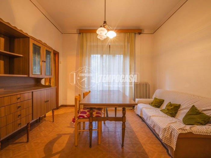 Appartamento quadrilocale in vendita in Via Monti Sala, Centro, Monte San Giusto