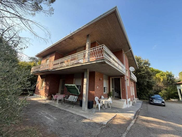 Casa con 6 locali in vendita in Via Roncaglie, Pedagna Monte Catone, Imola