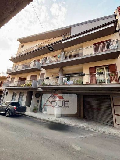 Appartamento con 5 locali in vendita in Via Malta, Paternò