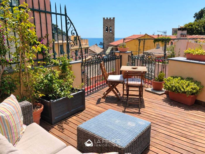 Appartamento trilocale in vendita in Via Buranco, Centro, Monterosso al Mare