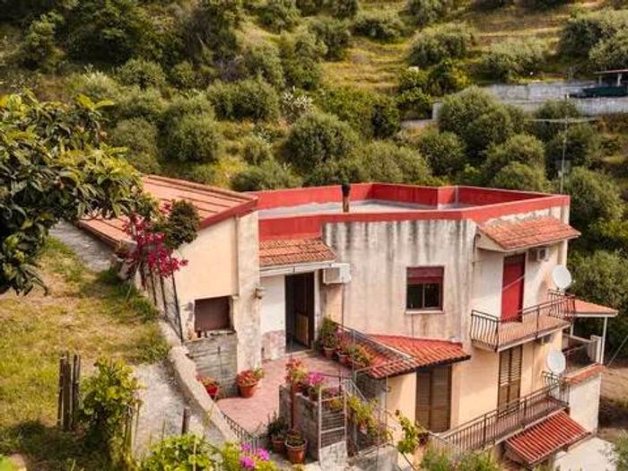Casa quadrilocale in vendita in Contrada Olivitello, Graniti
