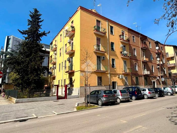 Appartamento con 5 locali in vendita in Viale Giuseppe Mazzini, San Ciro Stadio, Foggia