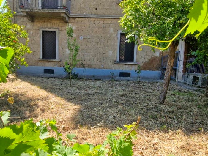 Appartamento trilocale in vendita in Via Sannitica, Valle di Maddaloni
