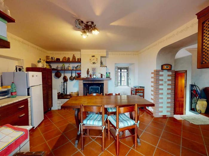 Casa trilocale in vendita in Via Borgo Acquarisciana, Borgo San Pietro, Poggio Bustone