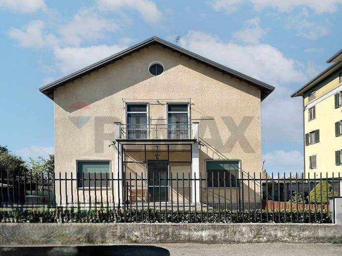 Casa trilocale in vendita in Via Raffaello Barbiera, Baggio, Milano