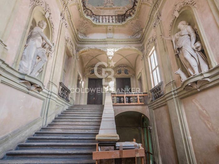 Appartamento quadrilocale in vendita in Corso Giuseppe Garibaldi, Centro Storico, Forlì