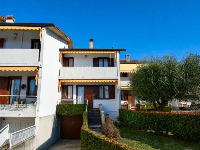 Casa con 6 locali in vendita in Via dei Tigli, Centro, Monticello Conte Otto