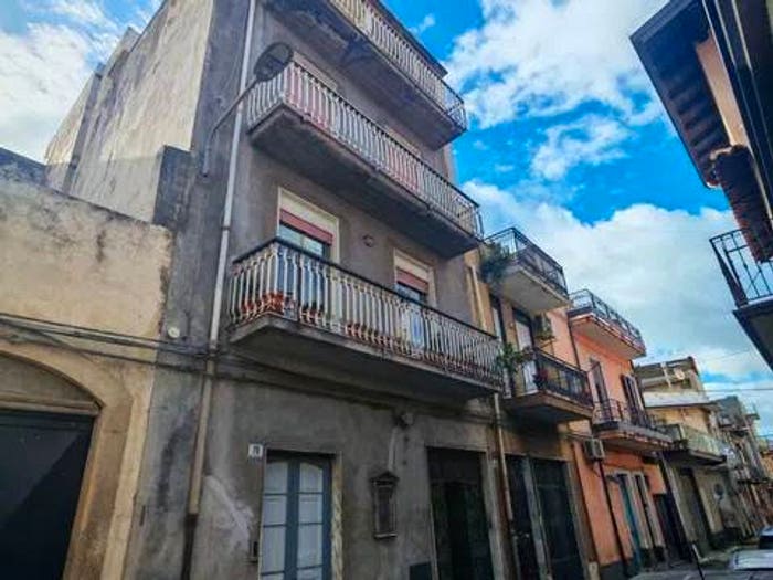 Appartamento quadrilocale in vendita in Via Guglielmo Marconi, Paternò