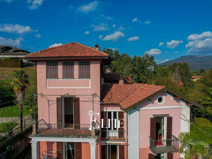 Appartamento bilocale in vendita in Via Trento, Centro, Besozzo