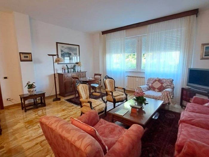 Appartamento con 6 locali in vendita in Via Enrico Toti, Stadio, Livorno
