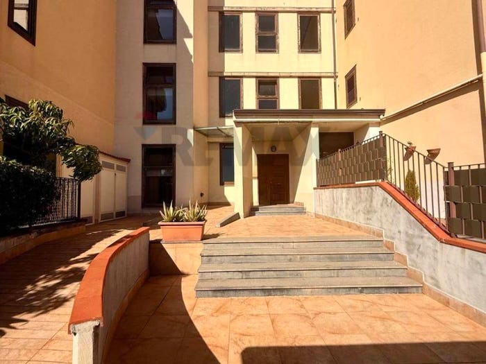 Appartamento trilocale in vendita in via Giovanni Paolo Secondo, Fiumefreddo di Sicilia