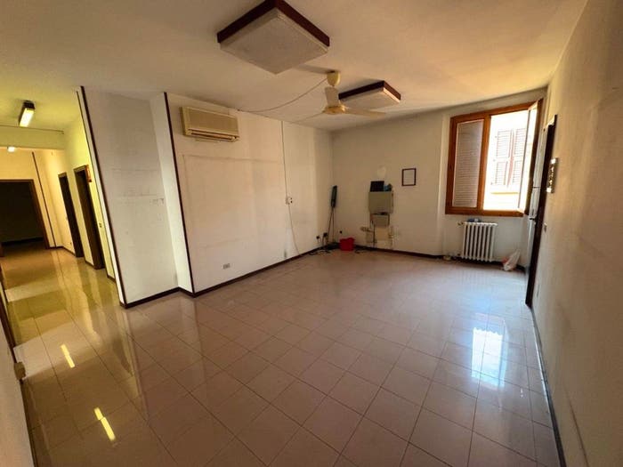 Appartamento con 6 locali in vendita in Largo Castello, Centro Storico, Ferrara